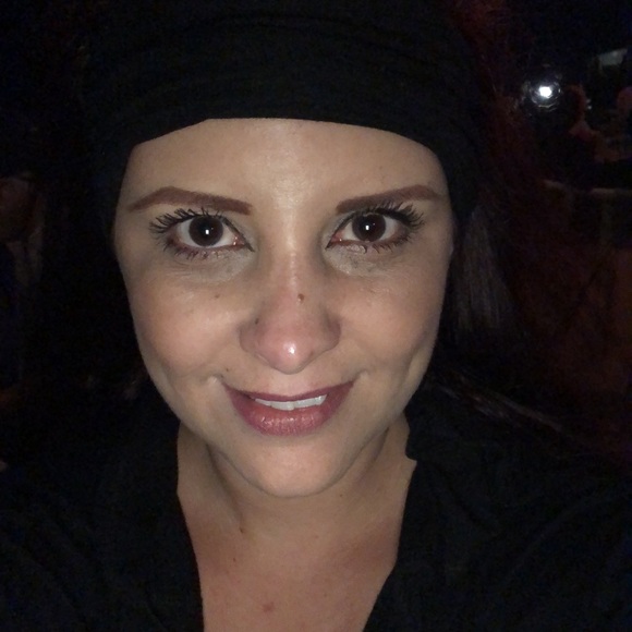 Meet your Posher, Jessica - Picture 1 of 1